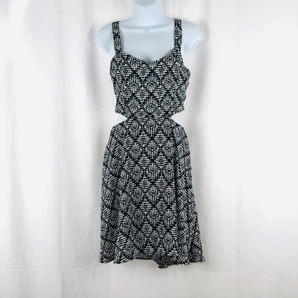 Foreign Exchange bare midriff dress L